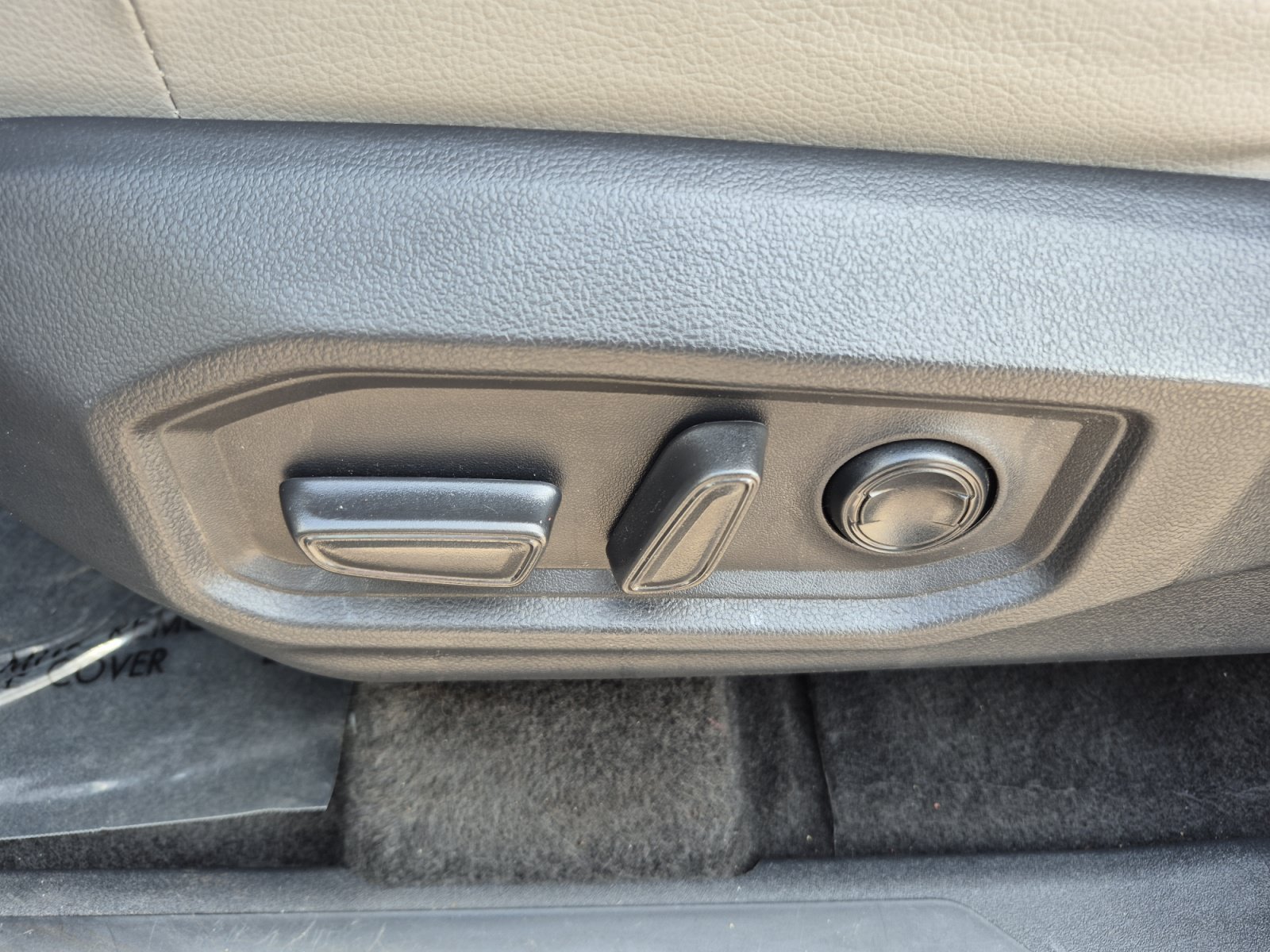 Certified 2025 Toyota Tundra Limited AWD/4WD image 13