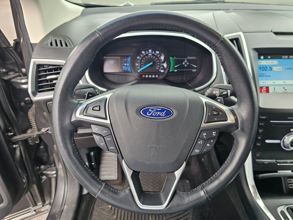 Used 2017 Ford Edge Titanium w/ Technology Package image 26