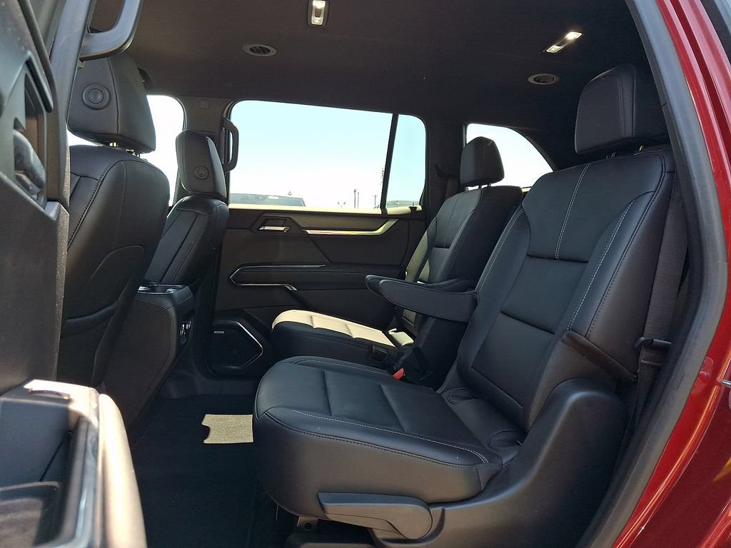Certified 2025 GMC Acadia Elevation w/ Elevation Premium Package AWD/4WD image 10