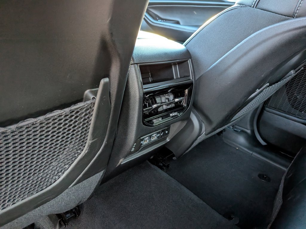 Certified 2023 Jeep Grand Cherokee Overland AWD/4WD image 19