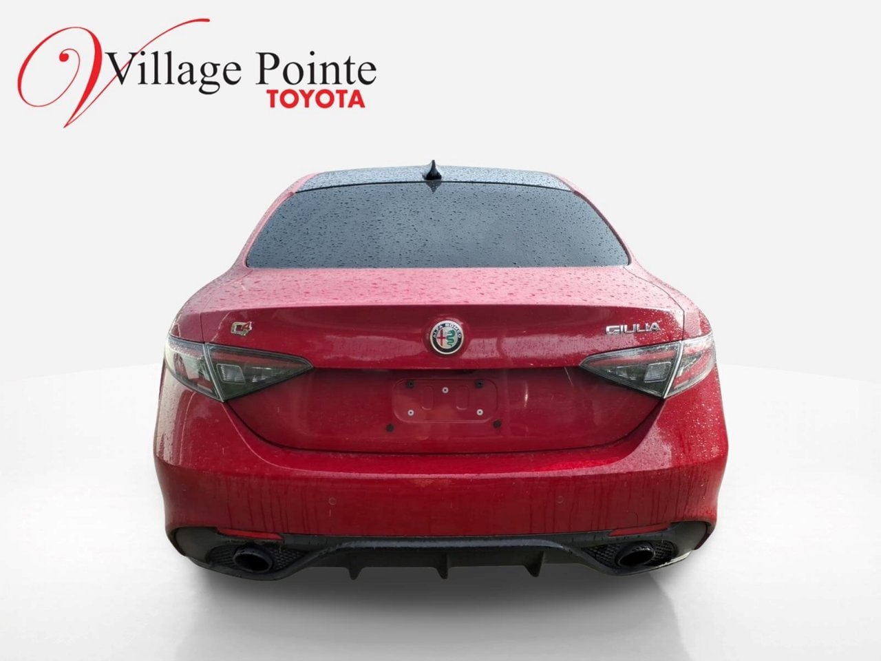 Used 2025 Alfa Romeo Giulia AWD w/ Driving Assist Package image 3