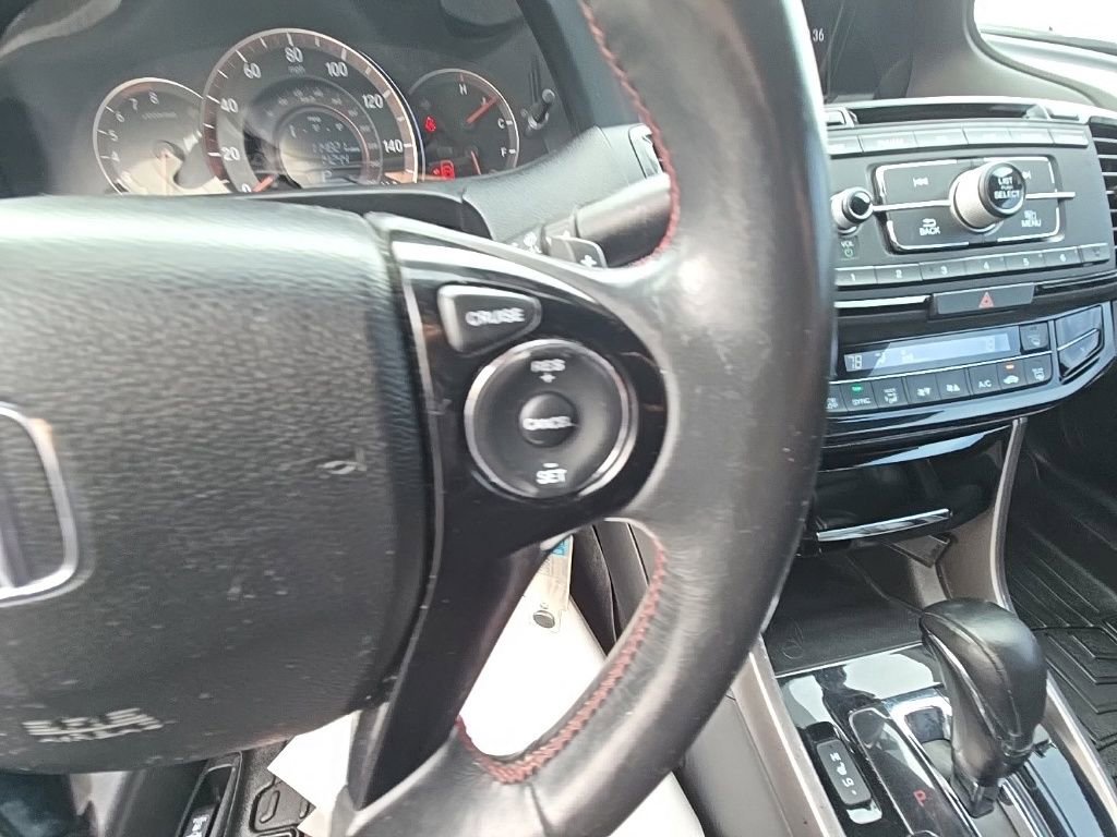 Used 2017 Honda Accord Sport Special Edition image 18