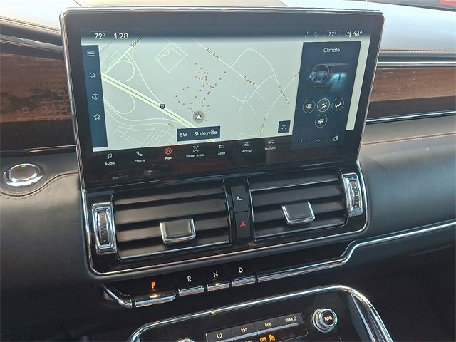 Used 2022 Lincoln Navigator Black Label image 16