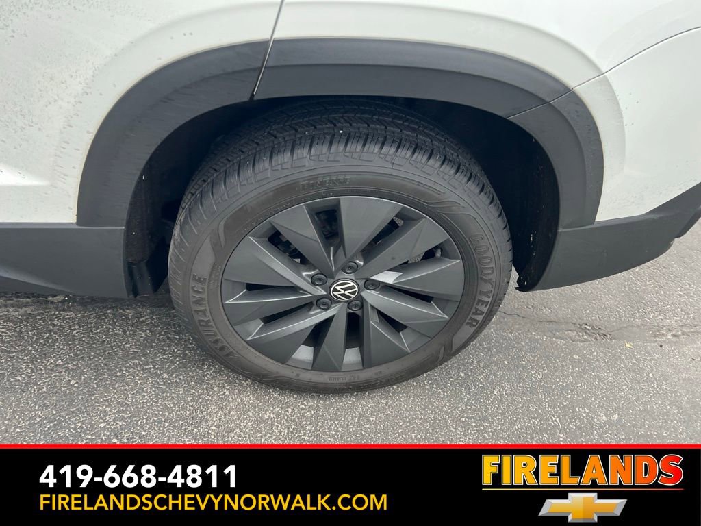 Used 2024 Volkswagen Taos S image 18