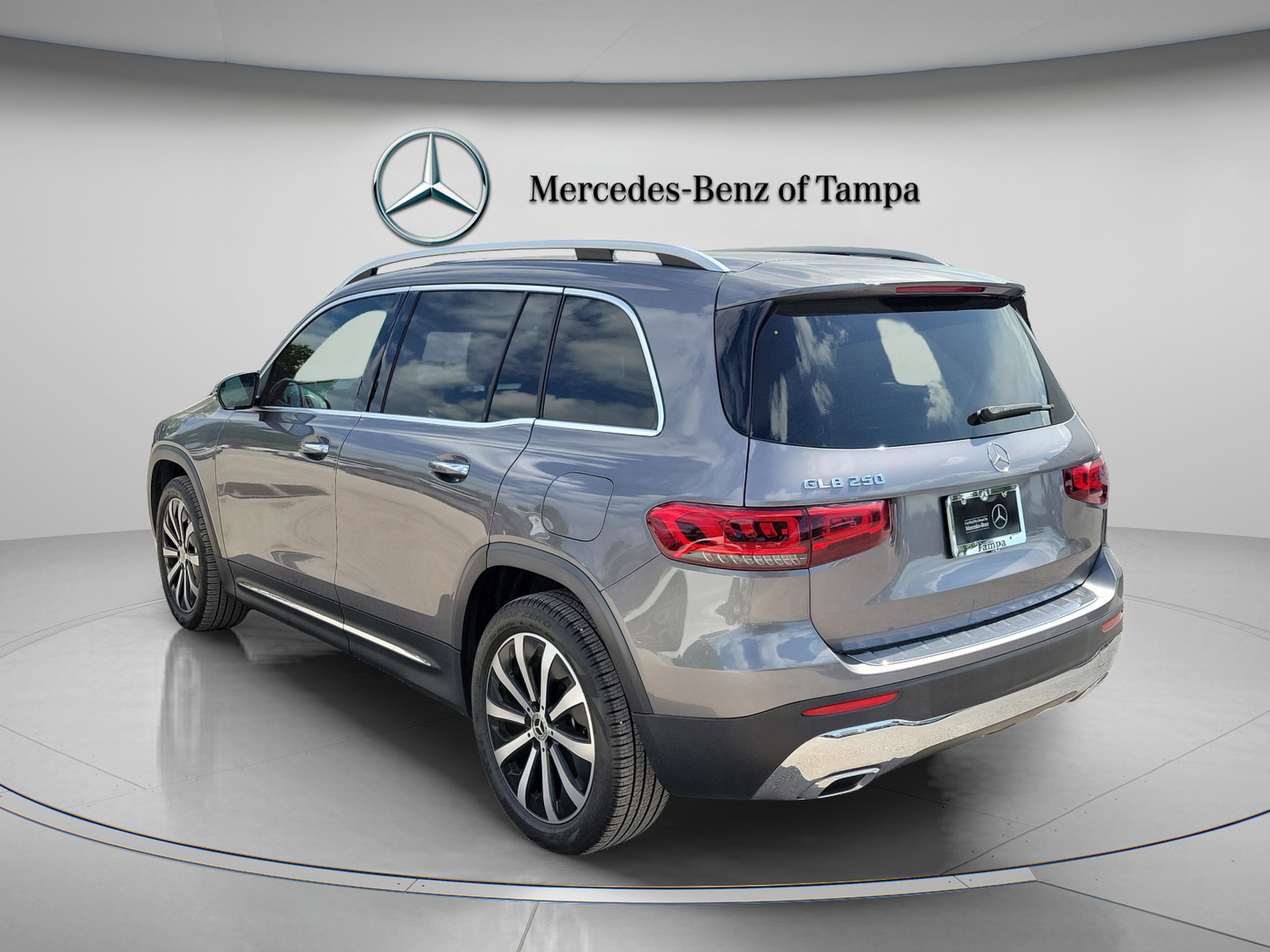 Certified 2022 Mercedes-Benz GLB 250 image 2