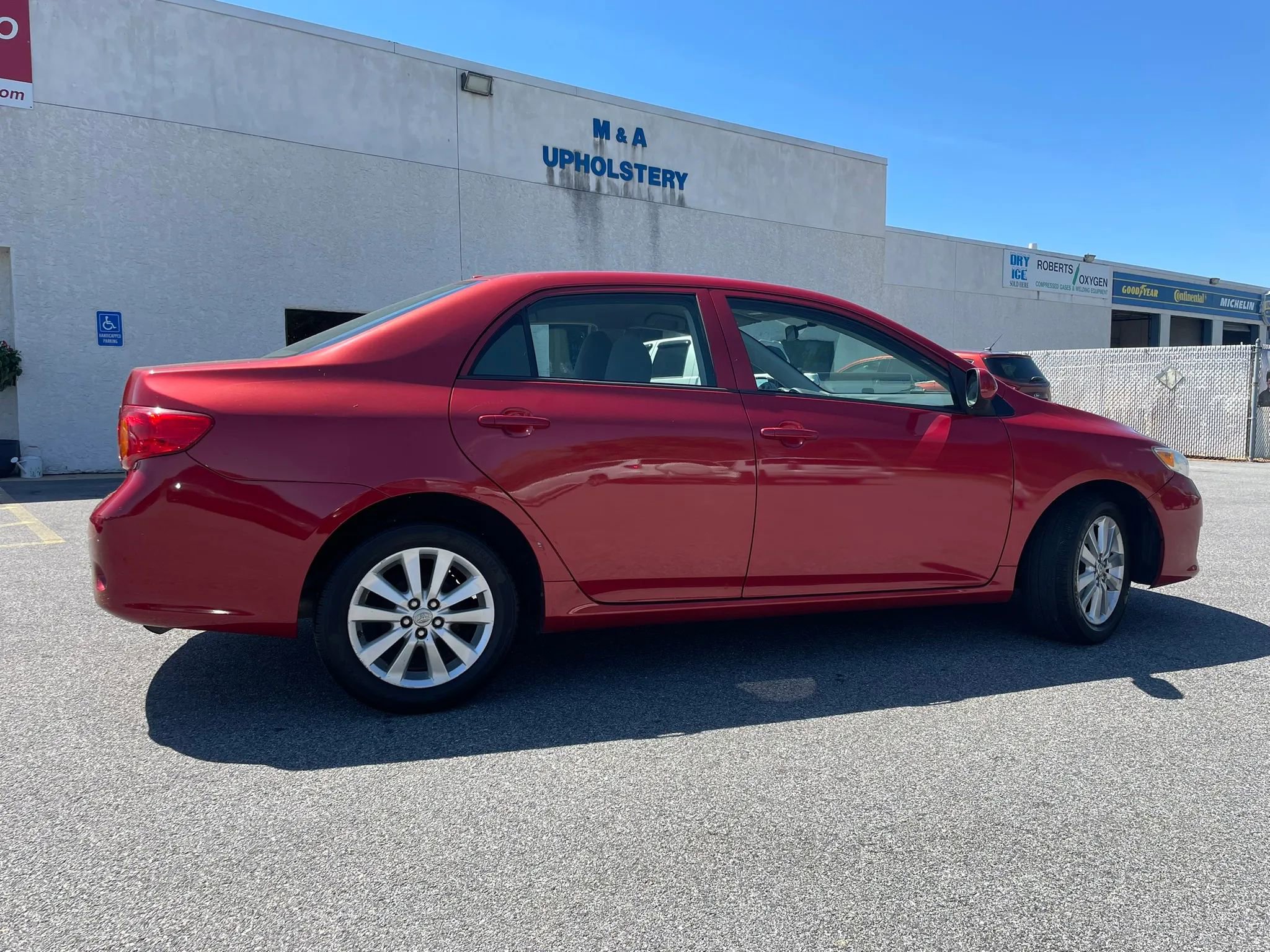Used 2010 Toyota Corolla LE FWD image 15