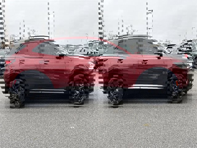 Used 2023 Buick Envision Essence w/ Sport Touring Package image 2