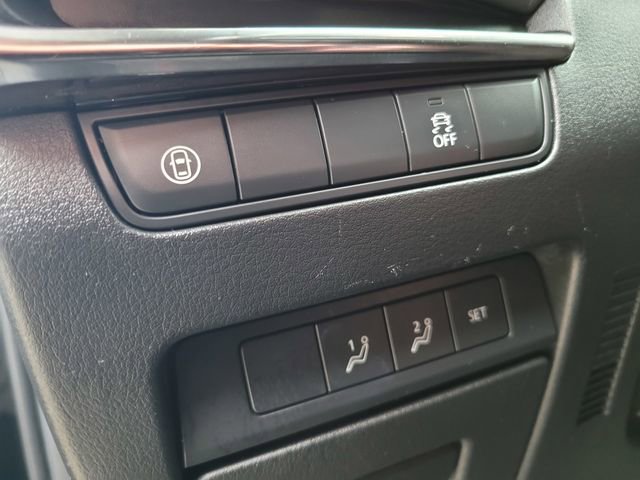 Used 2019 MAZDA MAZDA3 AWD Hatchback w/ Preferred Pkg image 17
