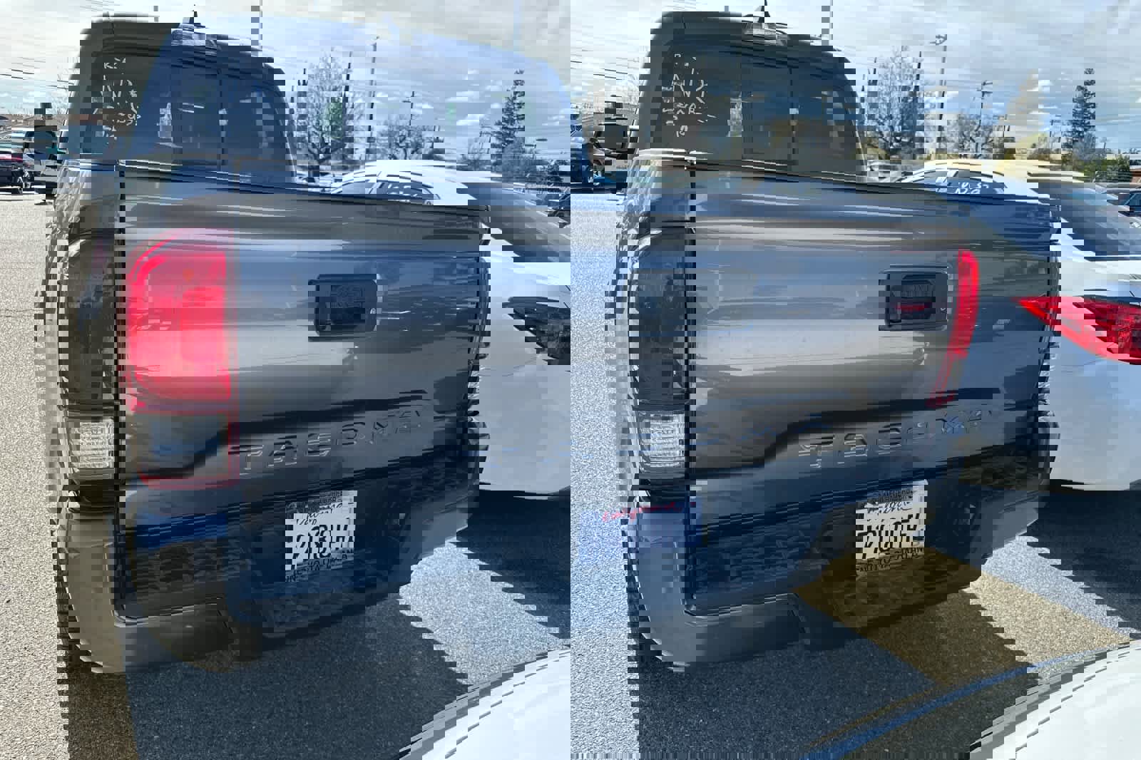 Certified 2022 Toyota Tacoma SR w/ SR Convenience Package image 5