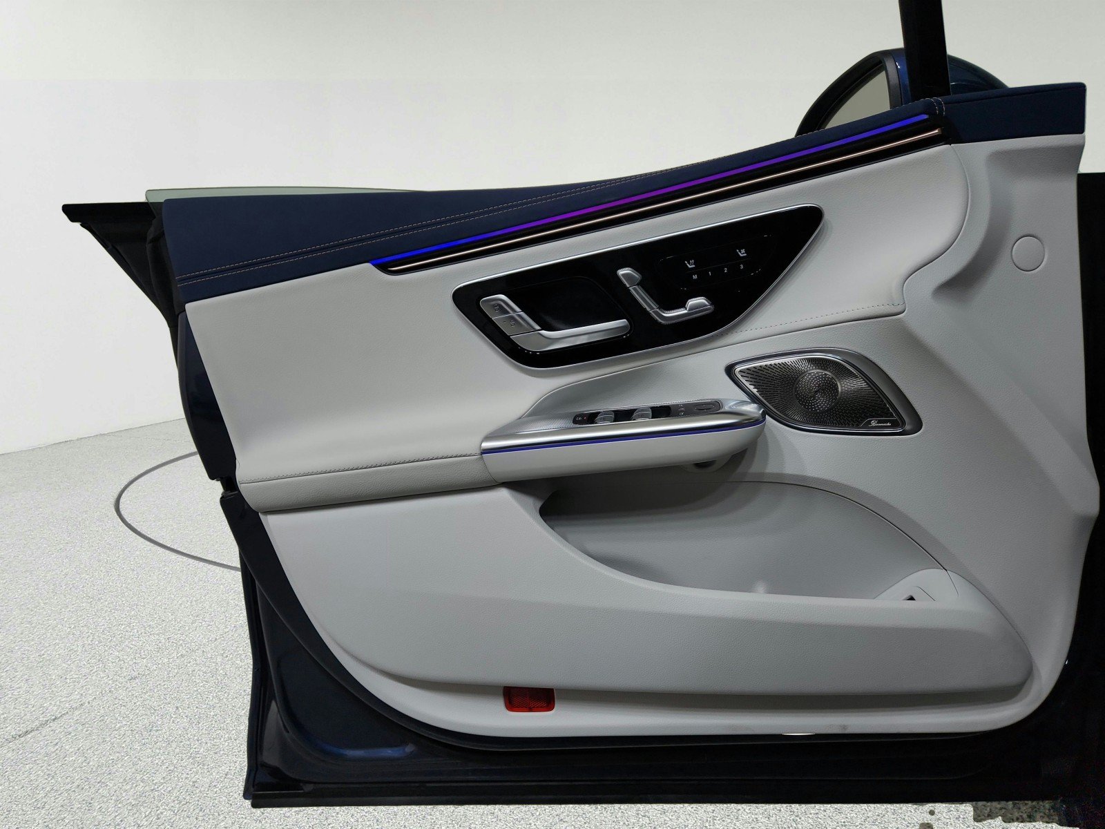 Certified 2023 Mercedes-Benz EQE 350+ Sedan w/ Pinnacle Trim Package image 21