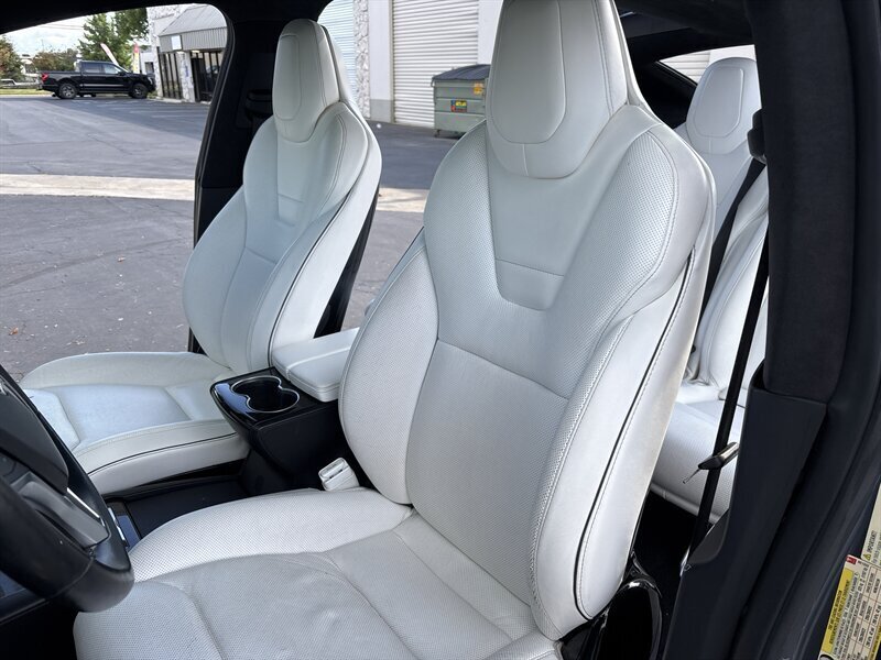 Used 2016 Tesla Model X P90D AWD/4WD image 23