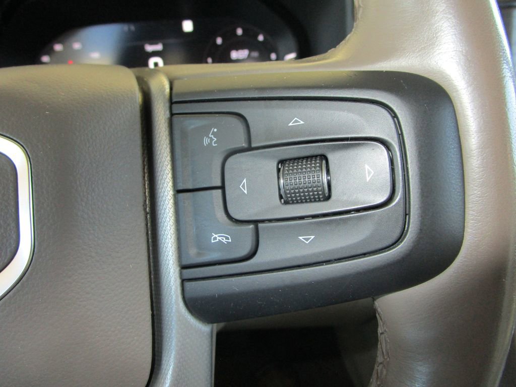 Used 2022 GMC Yukon XL Denali image 32