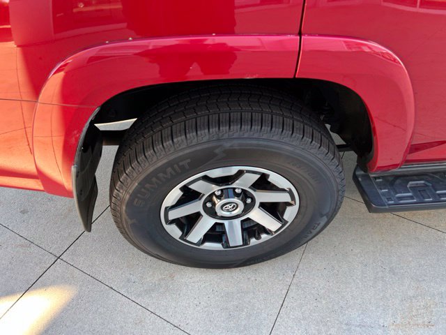 Used 2023 Toyota 4Runner TRD Off-Road Premium w/ Moonroof Package AWD/4WD image 15