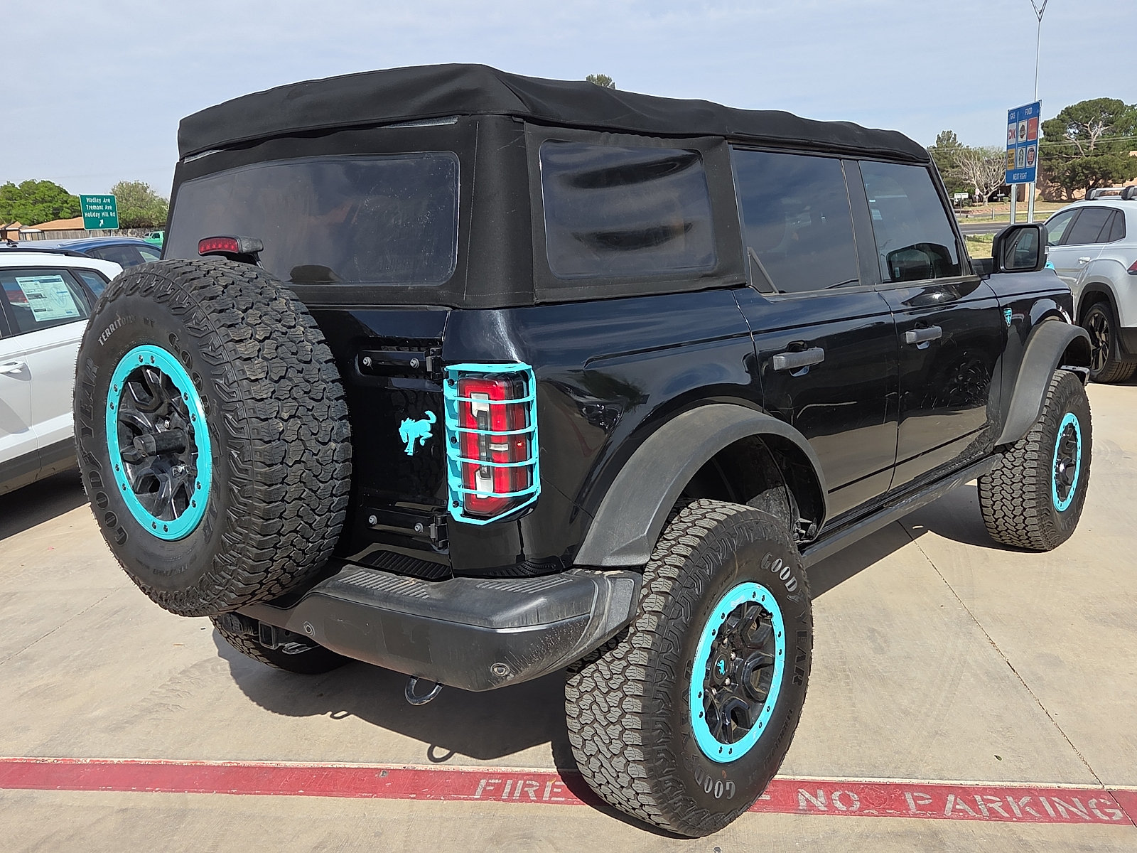 Used 2022 Ford Bronco Badlands AWD/4WD image 5