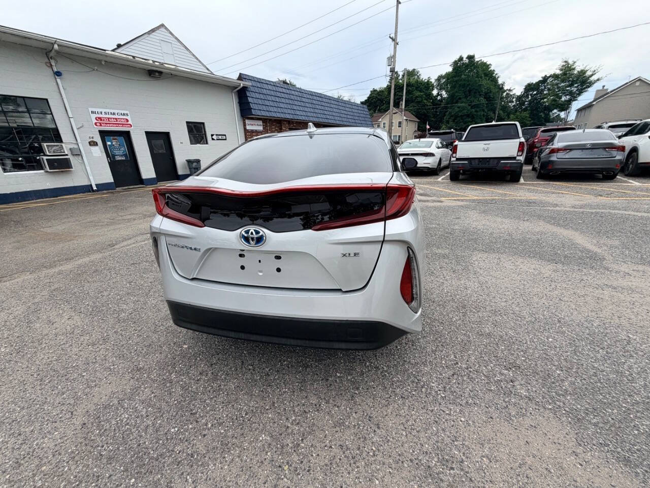 Used 2020 Toyota Prius Prime XLE FWD image 27