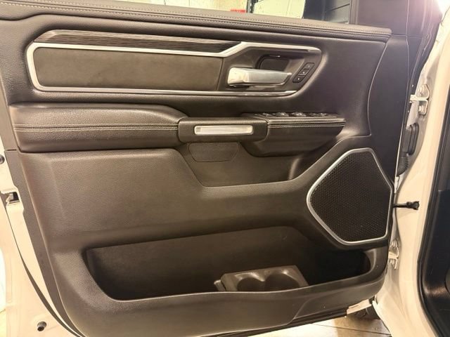 Used 2023 RAM 1500 Laramie AWD/4WD image 9