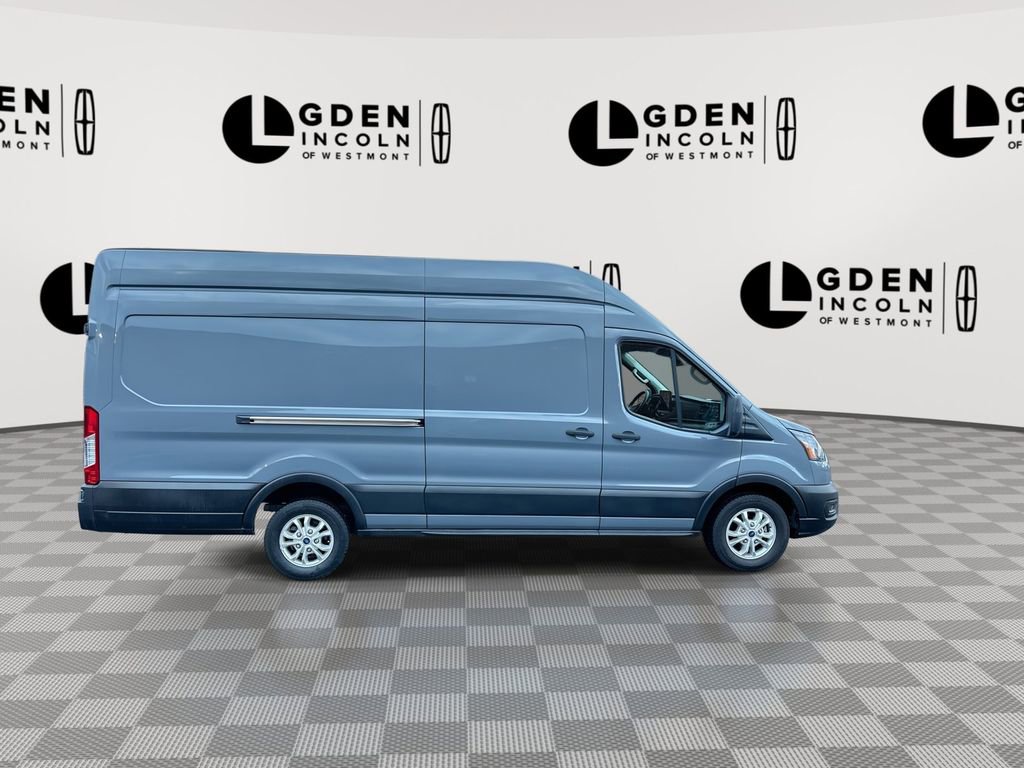 Used 2022 Ford E-Transit 148 High Roof Extended image 9