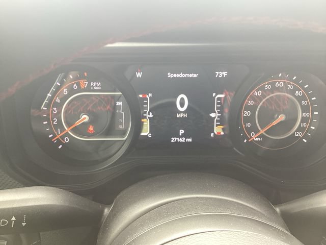 Used 2024 Jeep Gladiator Rubicon w/ Technology Group AWD/4WD image 11