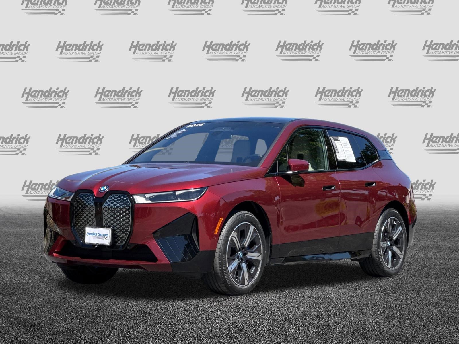 Certified 2025 BMW iX xDrive50 AWD/4WD image 9