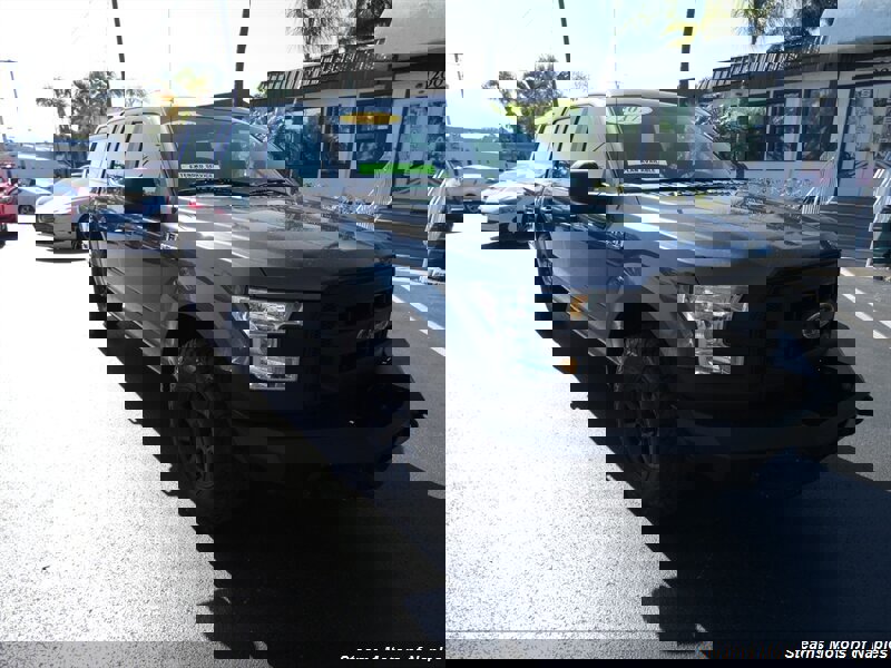 Used 2017 Ford F150 XL w/ XL Power Equipment Group AWD/4WD image 1