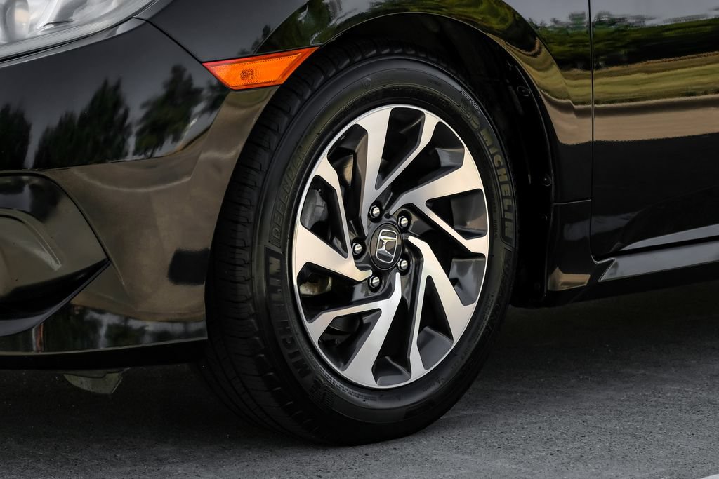 Used 2018 Honda Civic EX image 62
