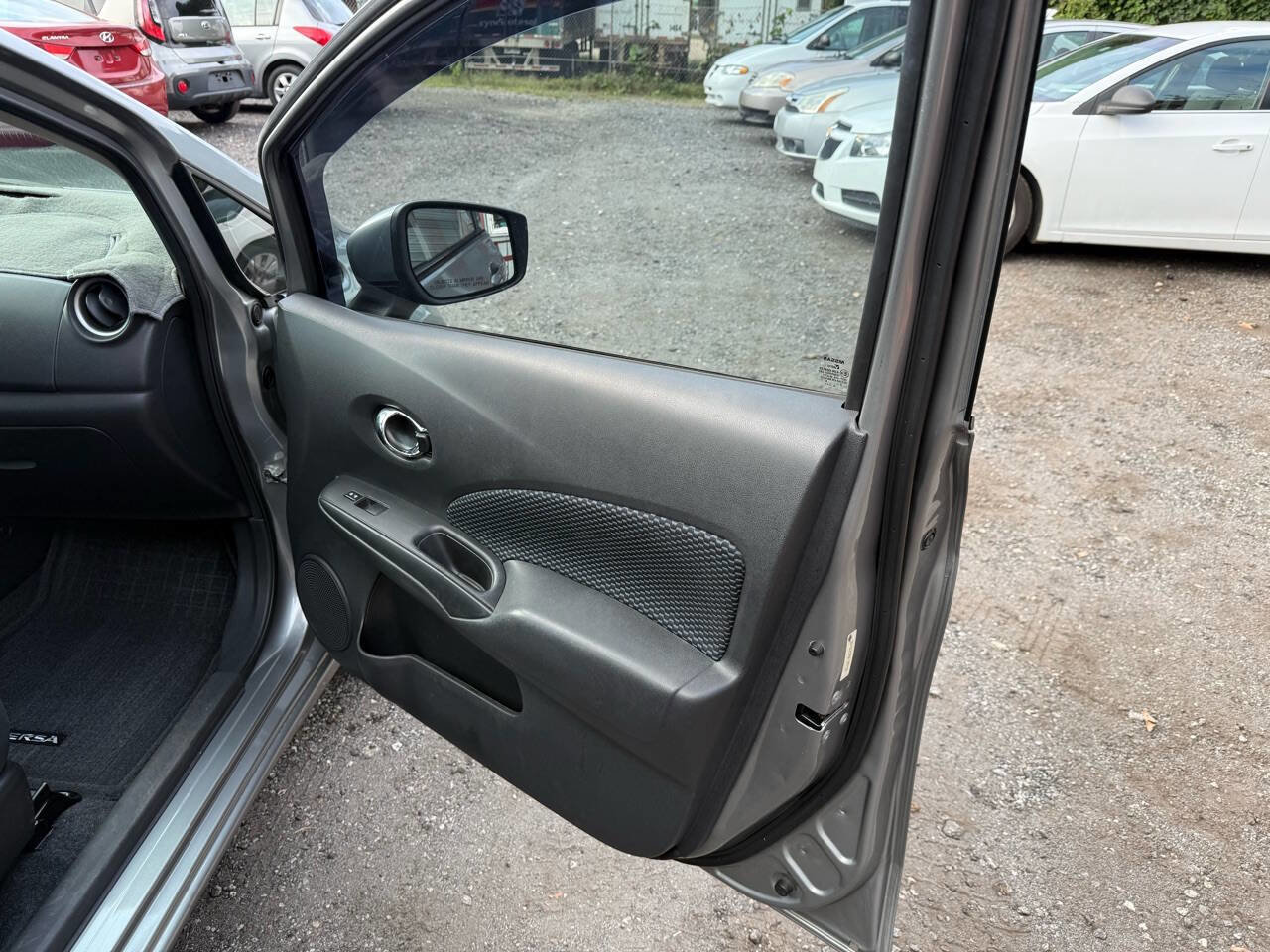 Used 2015 Nissan Versa Note image 17