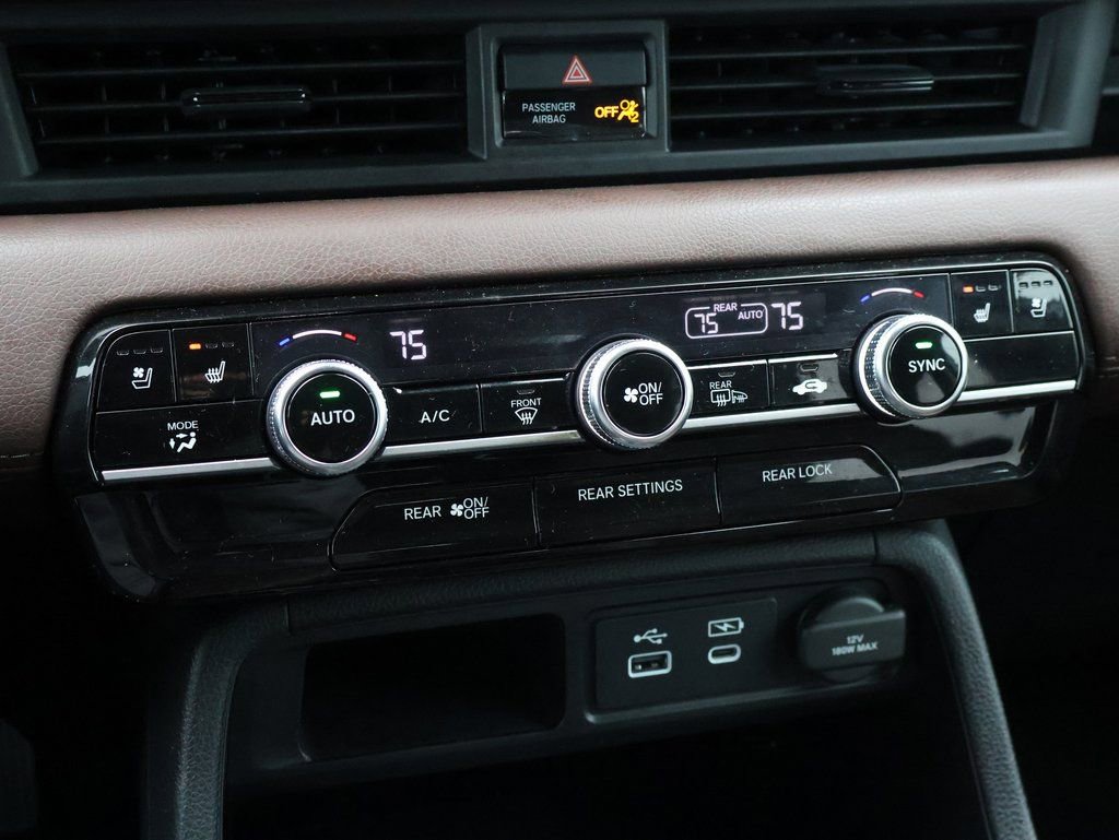 Certified 2025 Honda Pilot Elite image 24