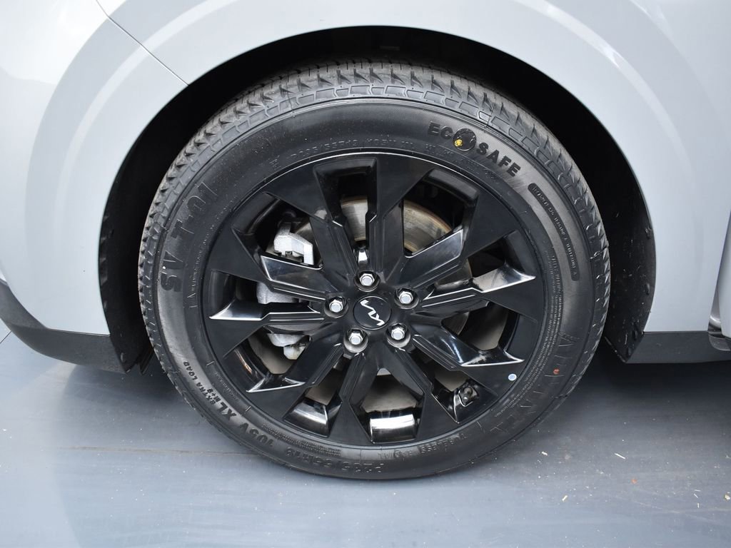 Certified 2024 Kia Carnival SX Prestige image 28