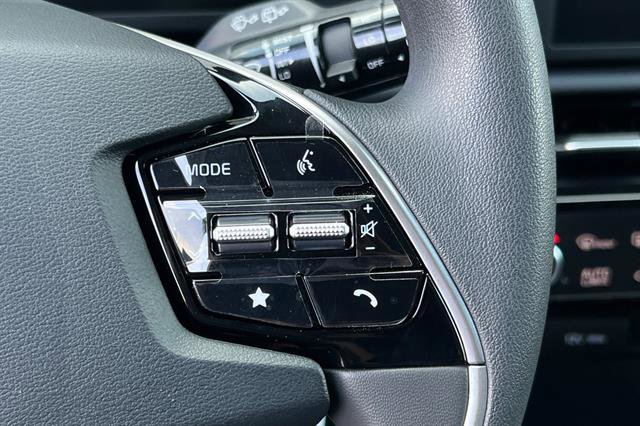 New 2026 Kia Niro LX image 26