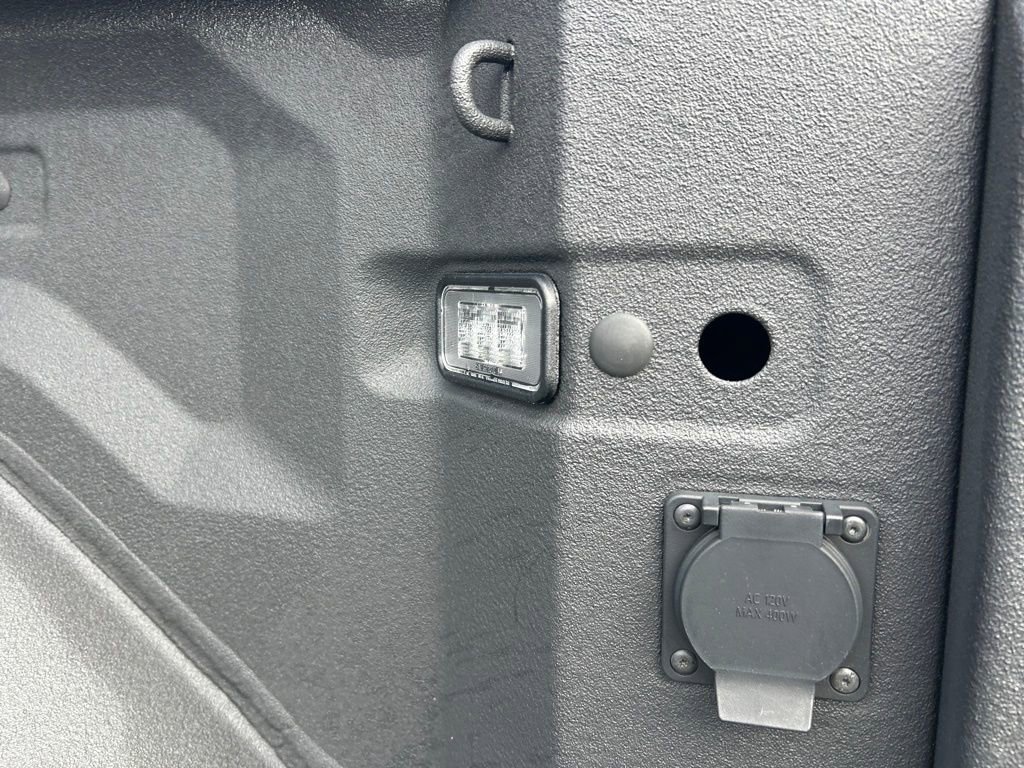 Used 2024 GMC Hummer EV 3X image 27