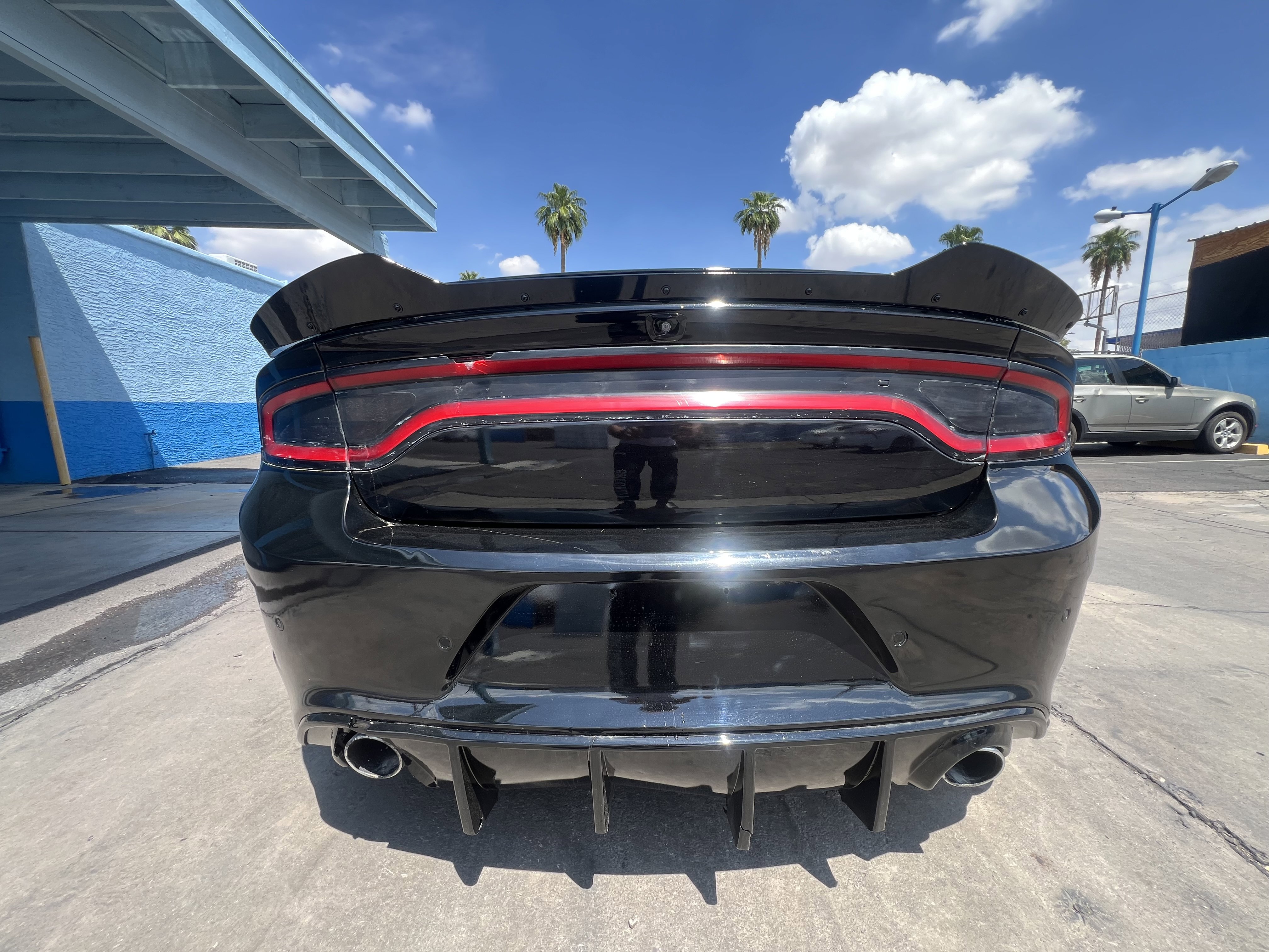 Used 2016 Dodge Charger SRT w/ Technology Group image 4