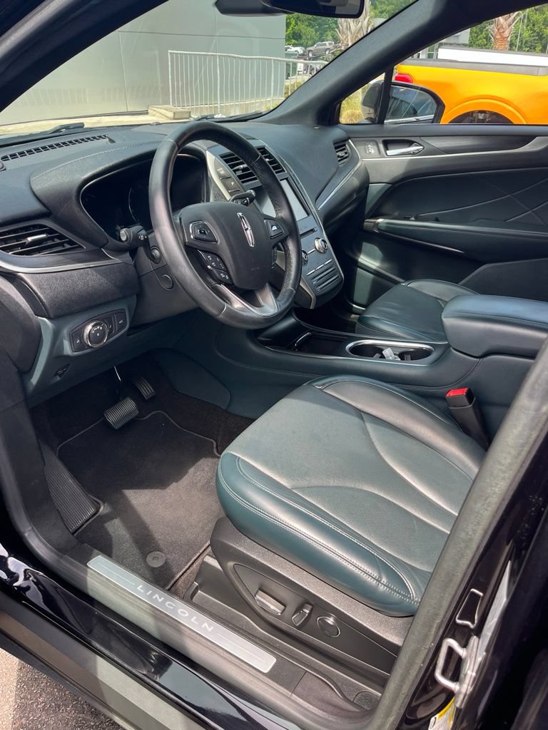 Used 2019 Lincoln MKC Reserve w/ MKC Technology Package FWD image 7