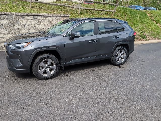 Used 2023 Toyota RAV4 XLE w/ Convenience Package AWD/4WD image 5