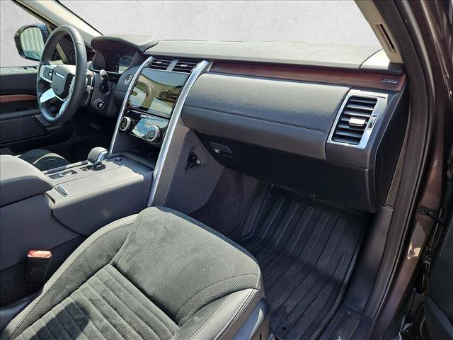 Used 2024 Land Rover Discovery S AWD/4WD image 24