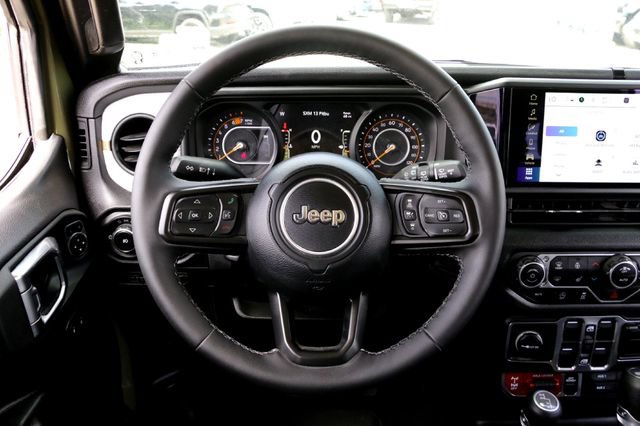 Used 2025 Jeep Wrangler Unlimited Sport AWD/4WD image 28