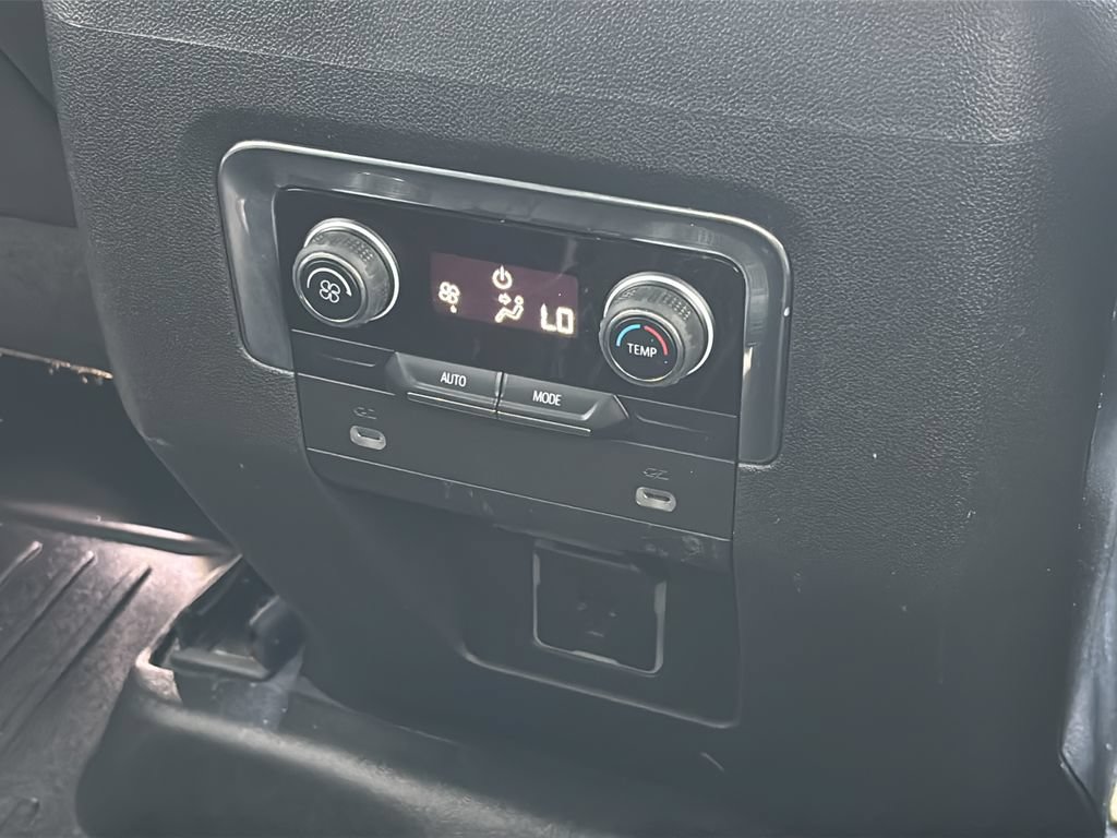 Used 2022 Chevrolet Tahoe LT RWD image 37