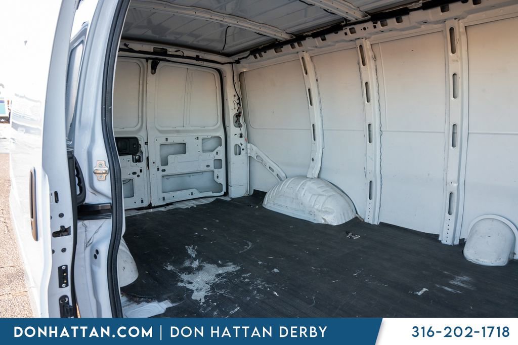 Used 2023 GMC Savana 2500 w/ Driver Convenience Package image 18