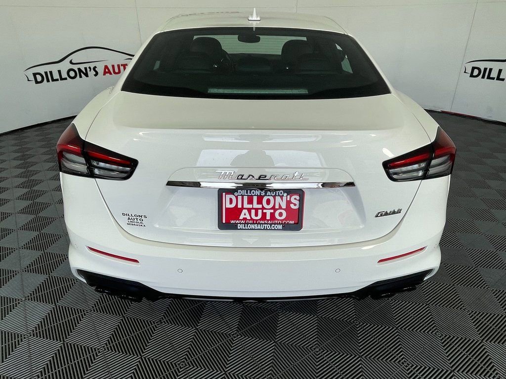 Used 2022 Maserati Ghibli Modena RWD image 5