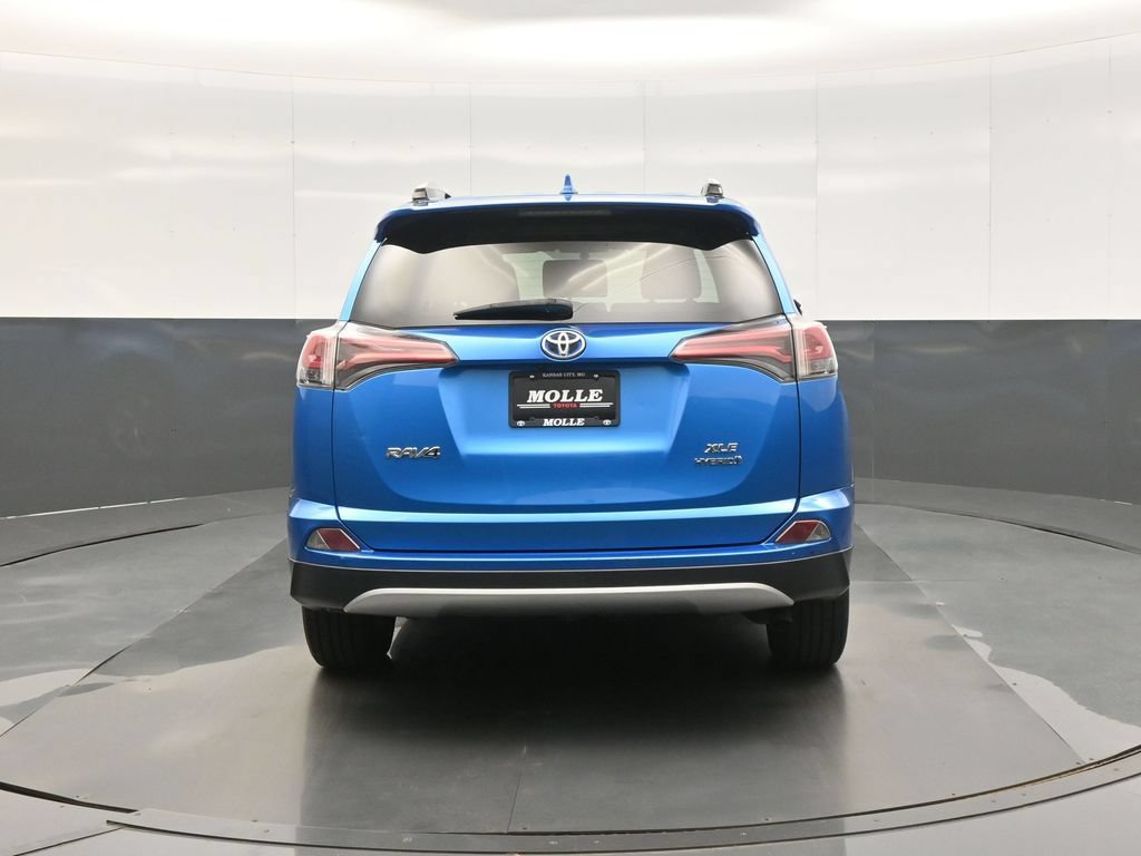 Certified 2016 Toyota RAV4 XLE AWD/4WD image 6