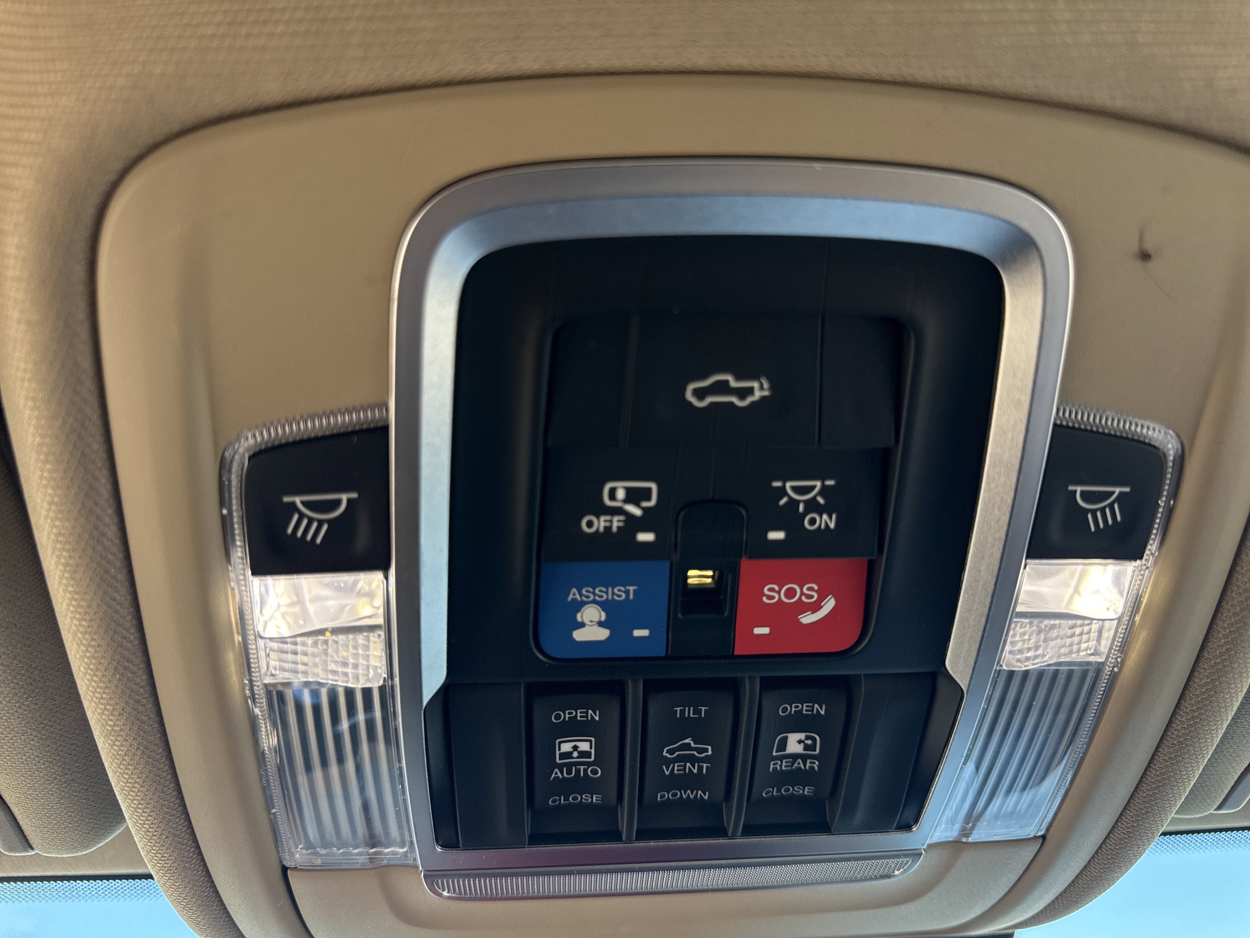 Used 2019 RAM 2500 Limited image 24