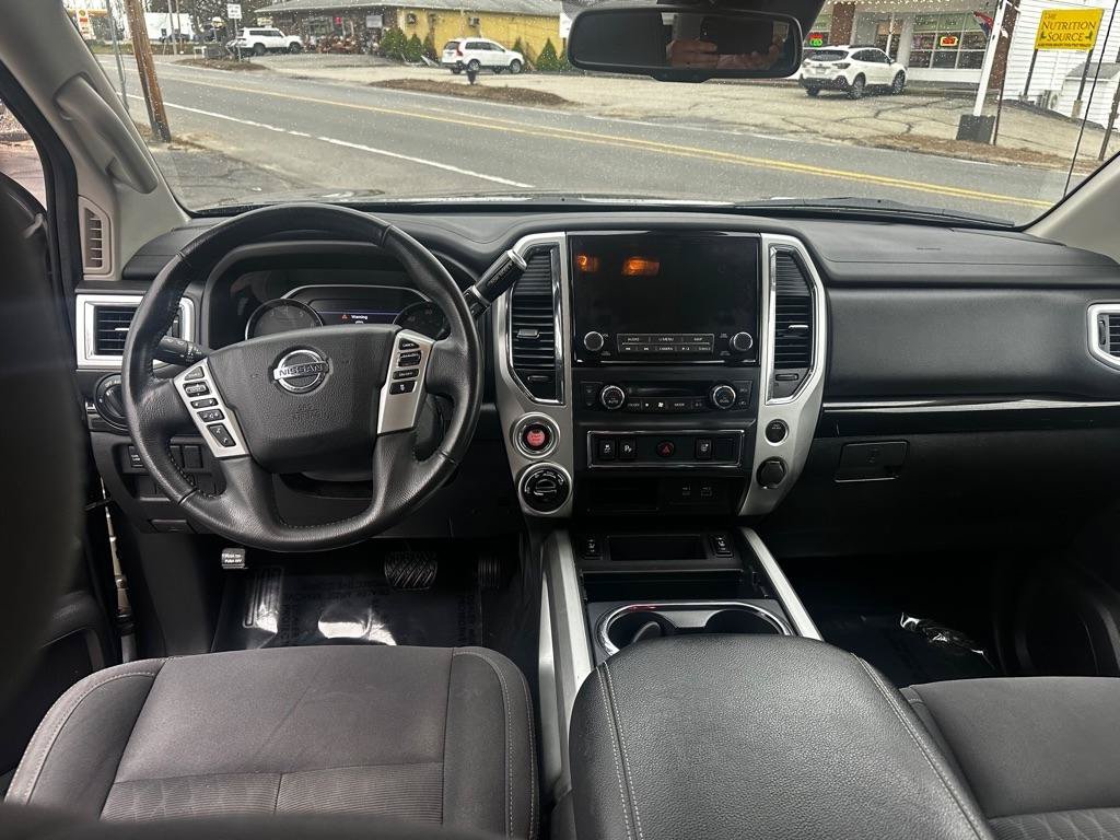 Used 2021 Nissan Titan SV w/ SV Convenience Package AWD/4WD image 13