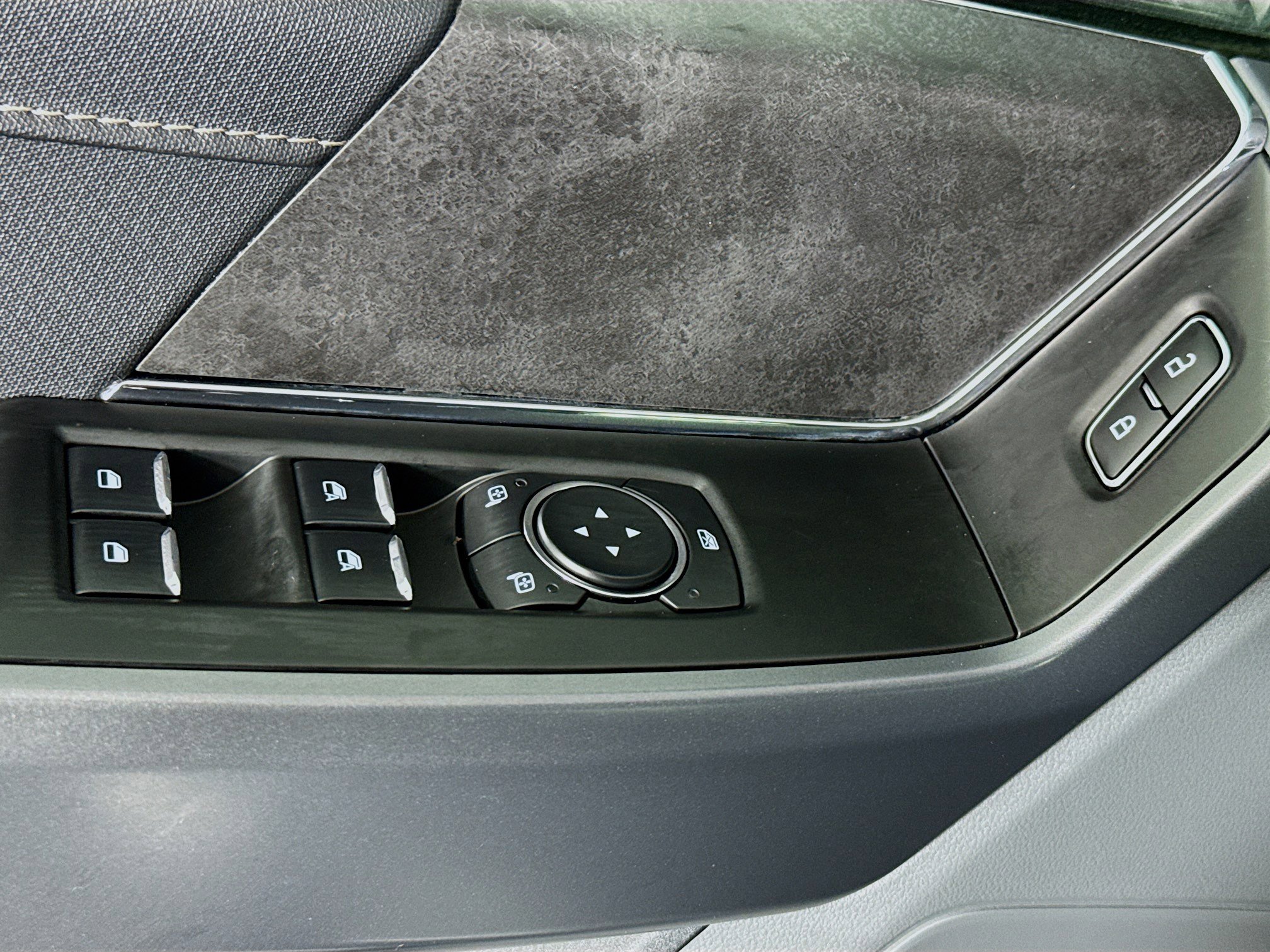 Used 2025 Ford F150 XLT w/ Equipment Group 301A Standard image 21