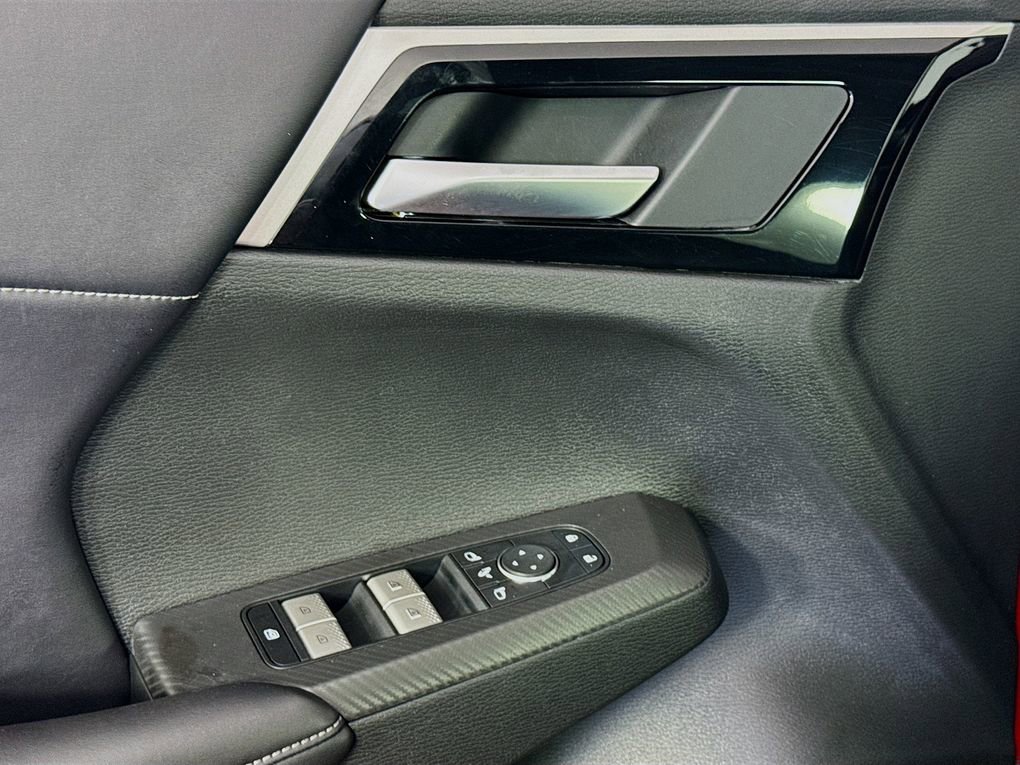 Used 2024 Mitsubishi Outlander SE FWD image 19