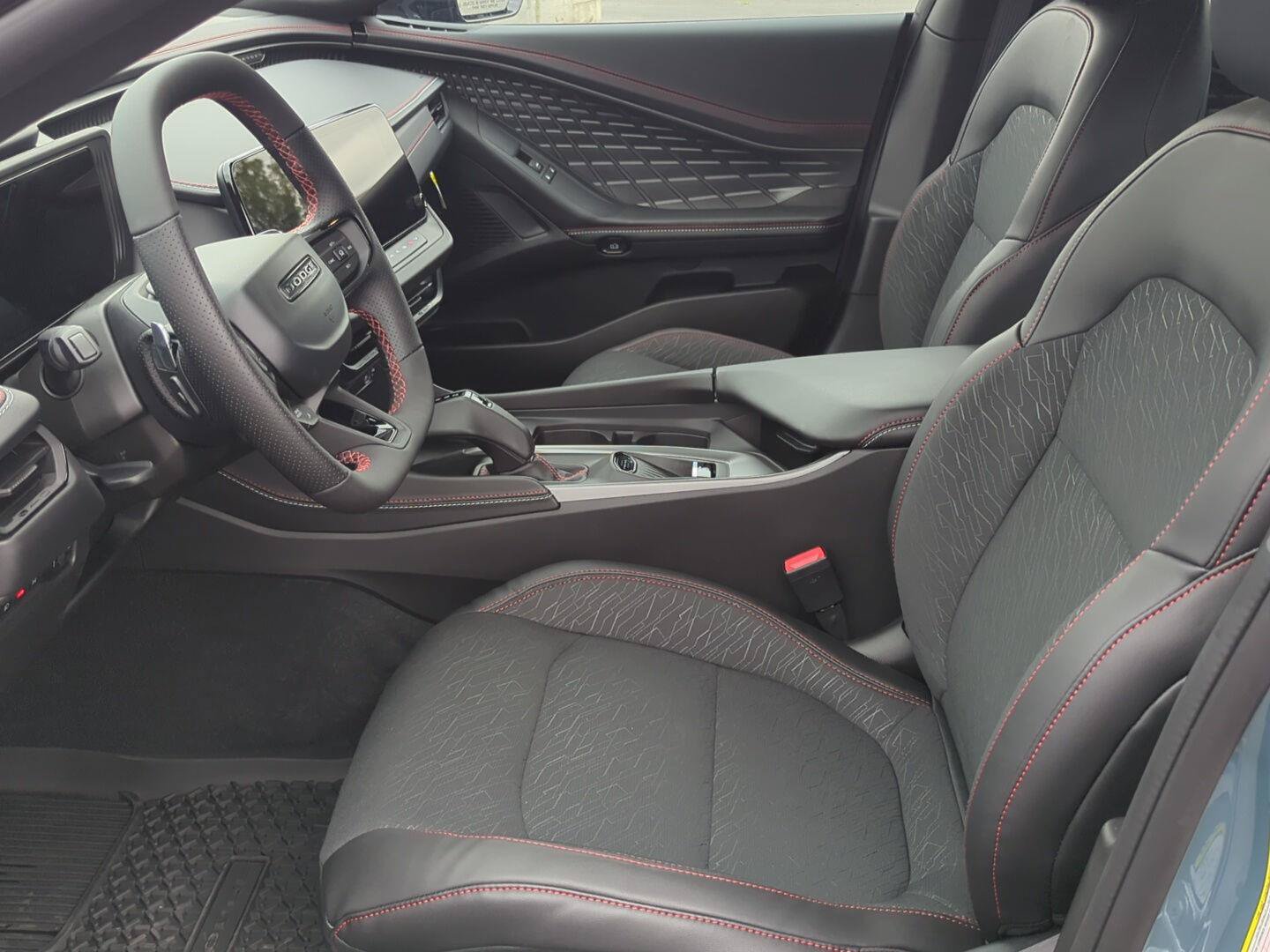 New 2026 Dodge Charger R/T w/ Driver Convenience Group AWD/4WD image 13