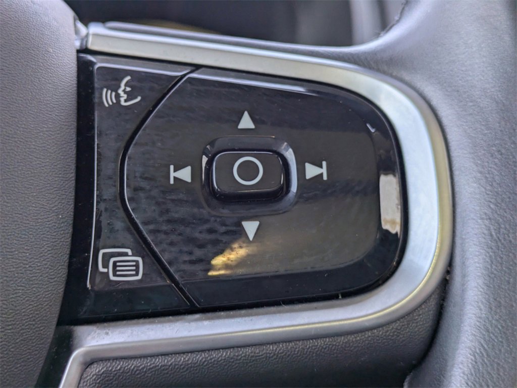 Certified 2022 Volvo XC90 T6 Inscription w/ Climate Package image 29