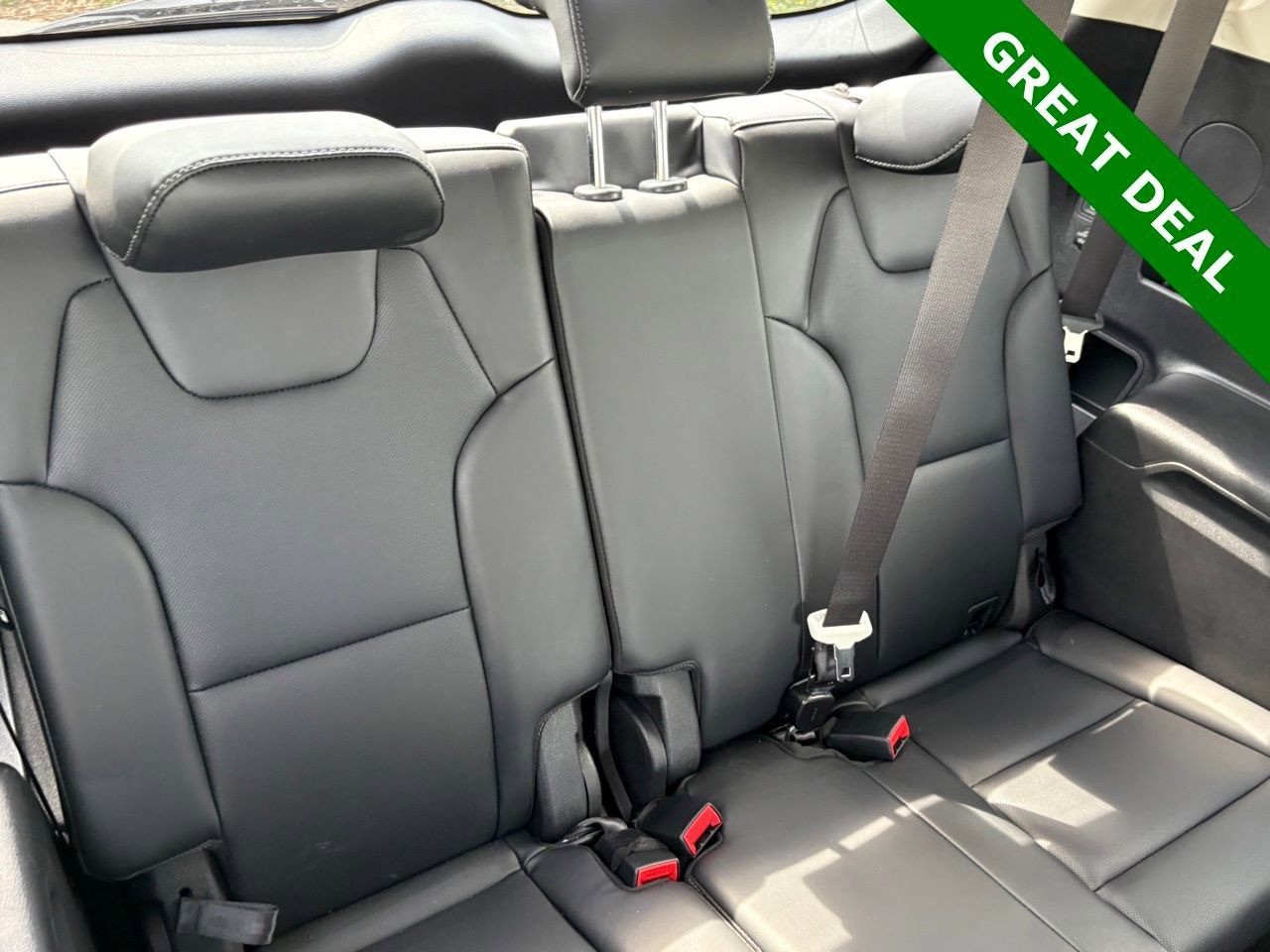 Used 2025 Kia Telluride S FWD image 37