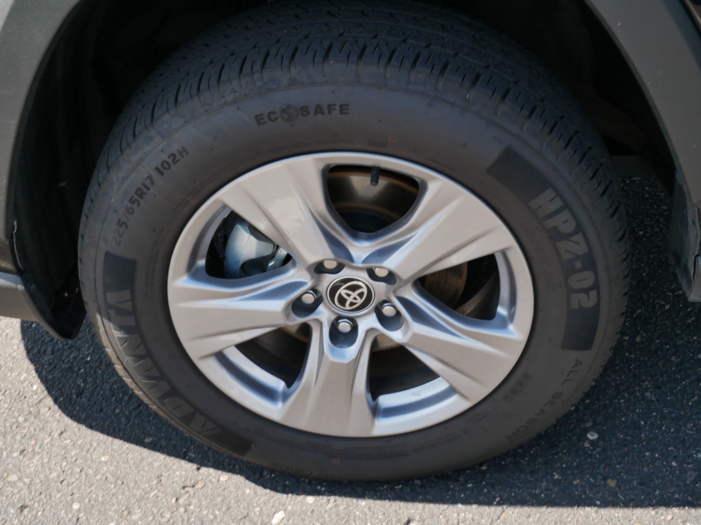 Certified 2025 Toyota RAV4 XLE AWD/4WD image 15