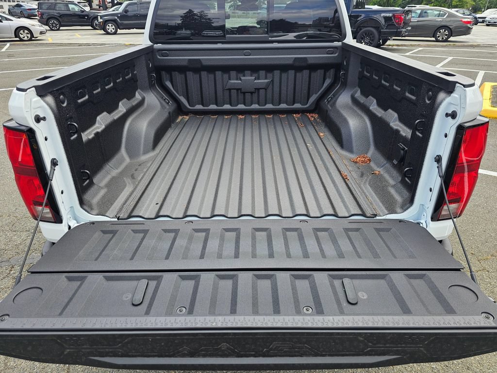 New 2026 Chevrolet Colorado ZR2 w/ Technology Package AWD/4WD image 13