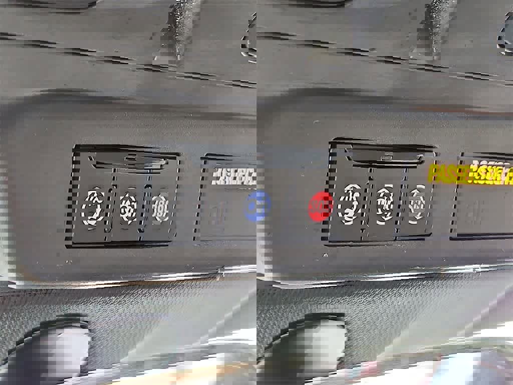 Used 2019 Chevrolet Camaro SS image 23