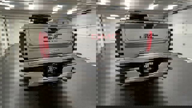 Used 2023 GMC Sierra 2500 Denali w/ Denali Ultimate Package image 7